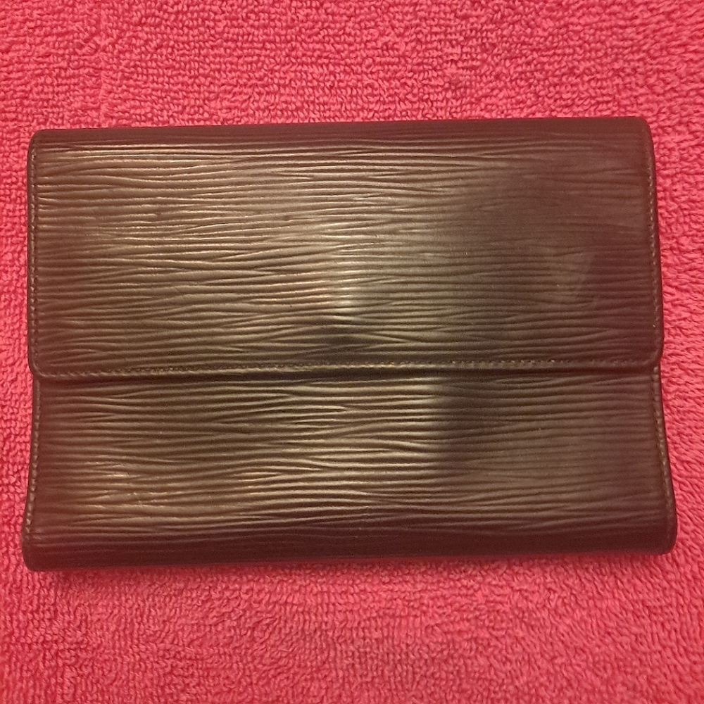 Authentic Louis Vuitton Wallet